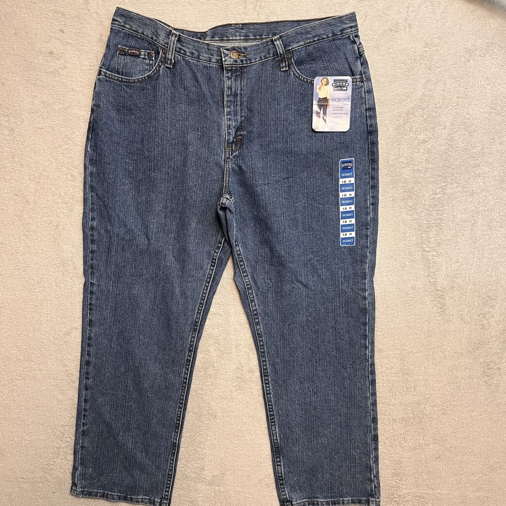 Lee Women's Relaxed Fit Medium Wash Straight Leg Jeans‎ Size 16